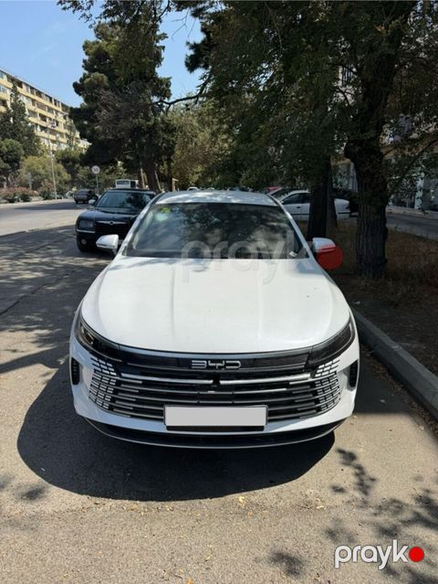 BYD Destroyer 05: 1.5 l 2024 il Sedan