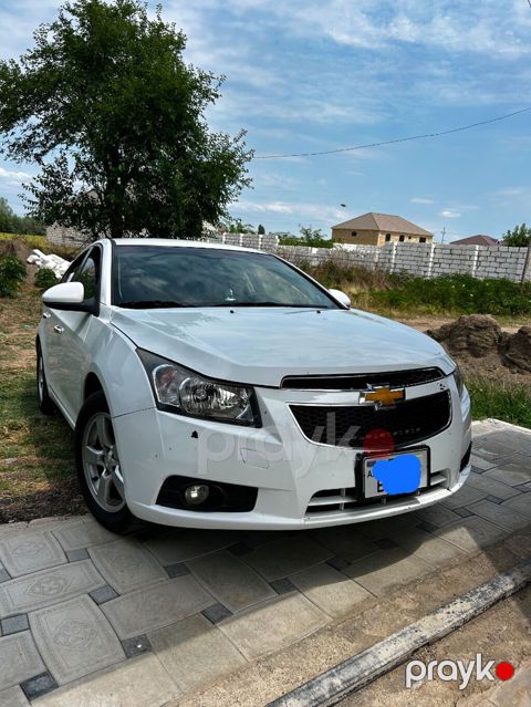 Chevrolet Cruze: 1.4 l 2015 il 317000 km Sedan