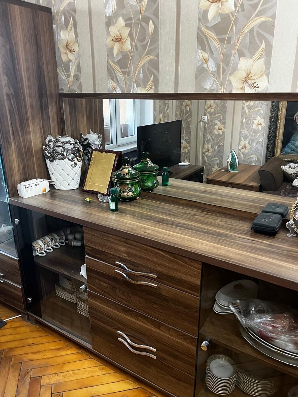 Geniş qarderob və rahat divan dəsti - Qarderob: sürgülü qapılı, iri — Mebel, Bakı (5)