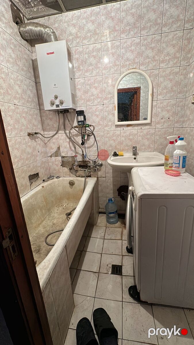 Satılır 2 otaqlı köhnə tikili 50 m² — Mənzil, Bakı (7)