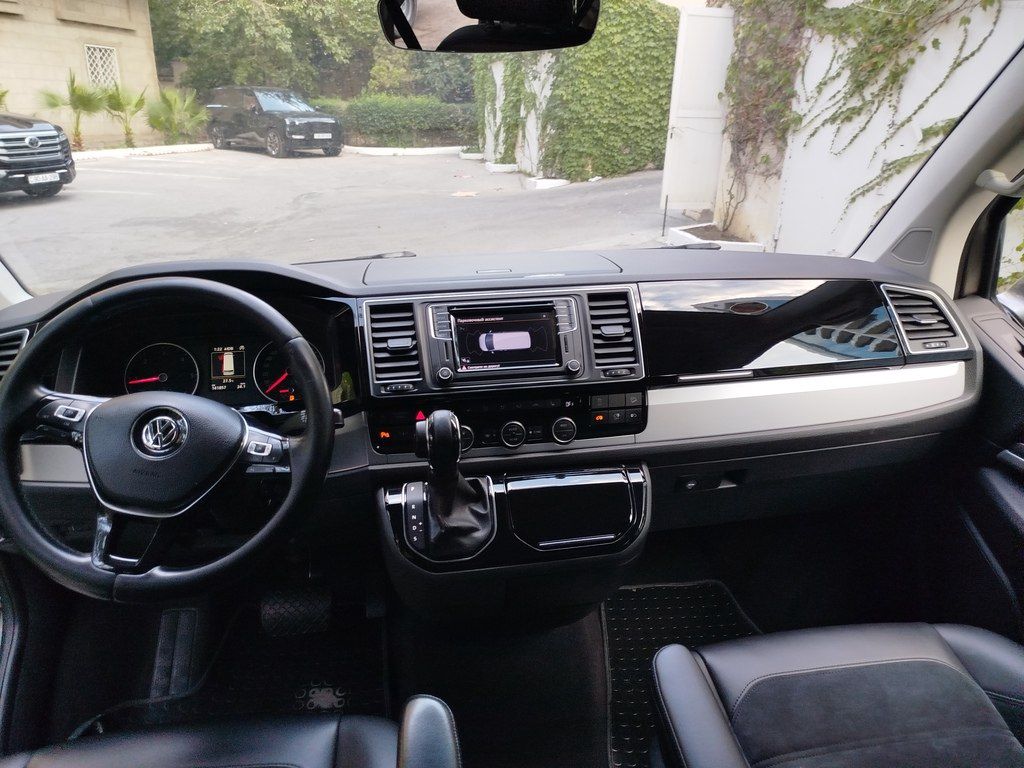 Volkswagen Multivan, 2.0 L, 2018 il, 141 857 km — Avtomobillər, Bakı (7)
