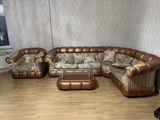 Künc divan və kreslo — Мебель