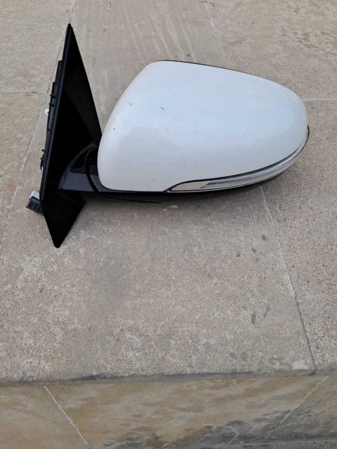 Hyundai, Kia güzgüsü — Bakı