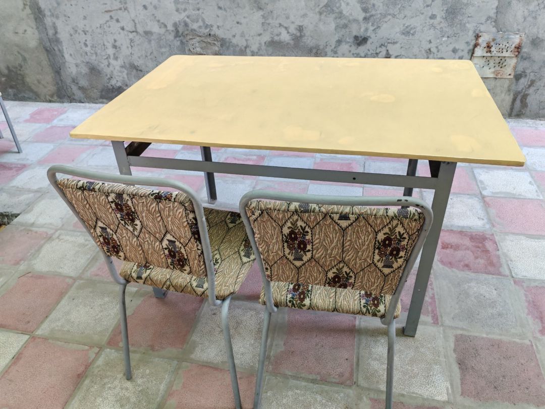 Masa və oturacaqlar — Mallar, Bakı (2)