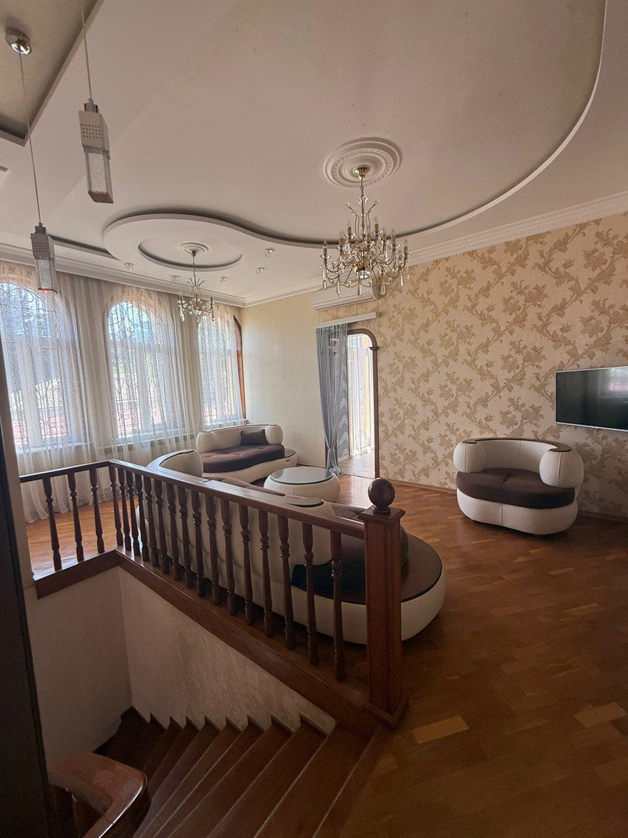 Villa, Azadlıq m — Ev, villa, Bakı (11)