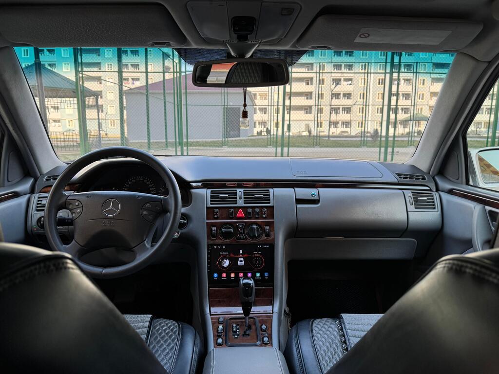 Mercedes E 240, 2.4 L, 2001 il, 290 000 km — Avtomobillər, Bakı (2)
