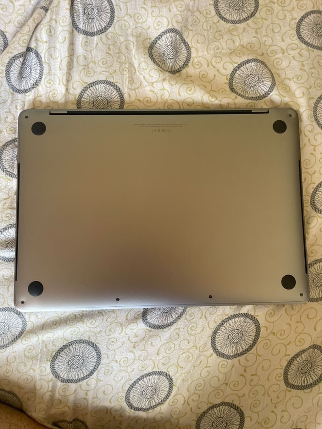 Apple MacBook Pro 13” 2019, Touch Bar satılır. Kompüter yaxşı işləyir — Apple Macbook, Bakı (2)