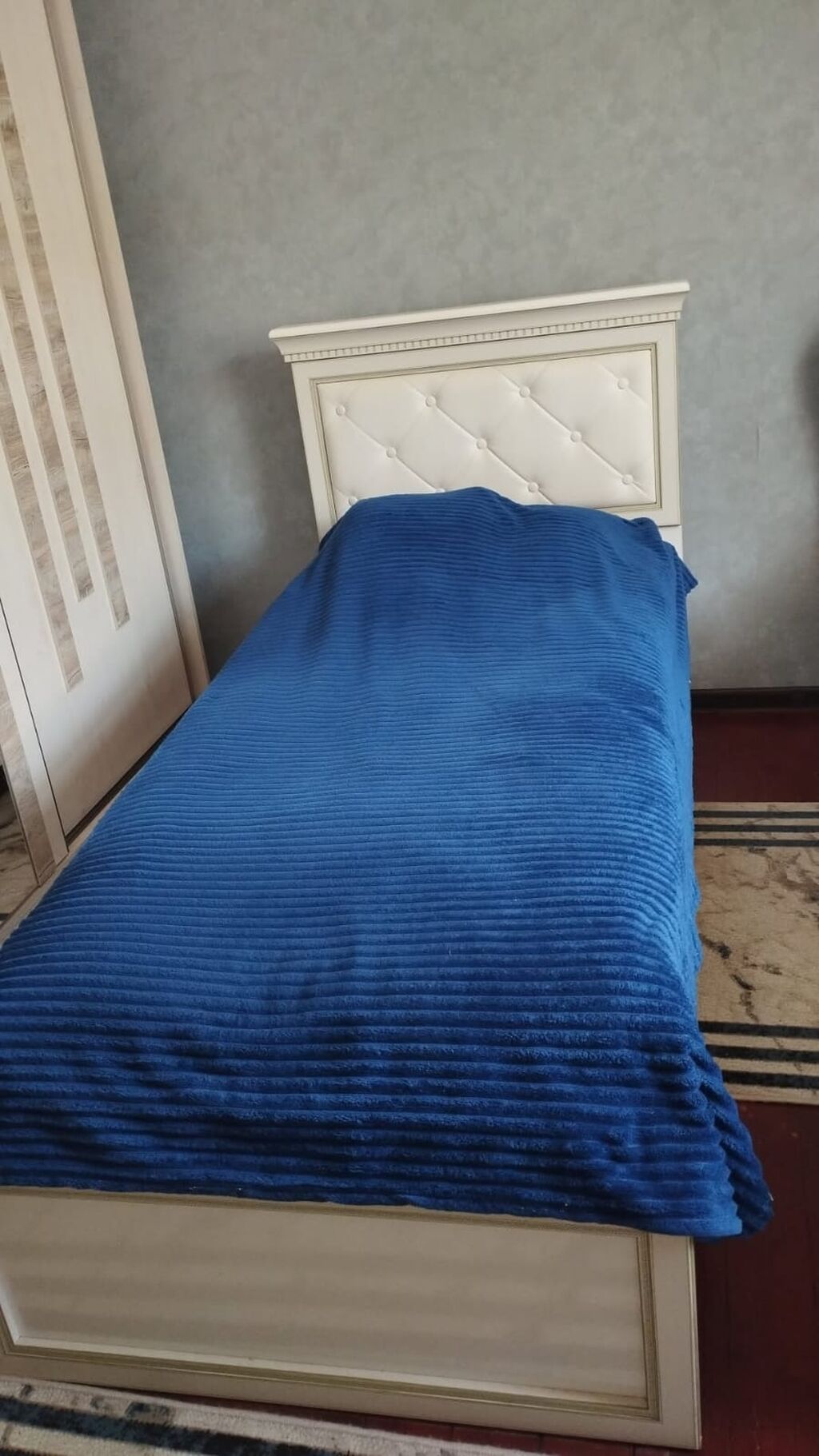 Çarpayi matrasli.qiymet 120 man. baza yoxdur.unvan Lokbatan 7ci — Mebel, Bakı