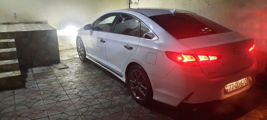 Hyundai Sonata – ağ rəngli, sedan kuzovlu. Şık və aerodinamik dizayn — Avto, Bakı (5)