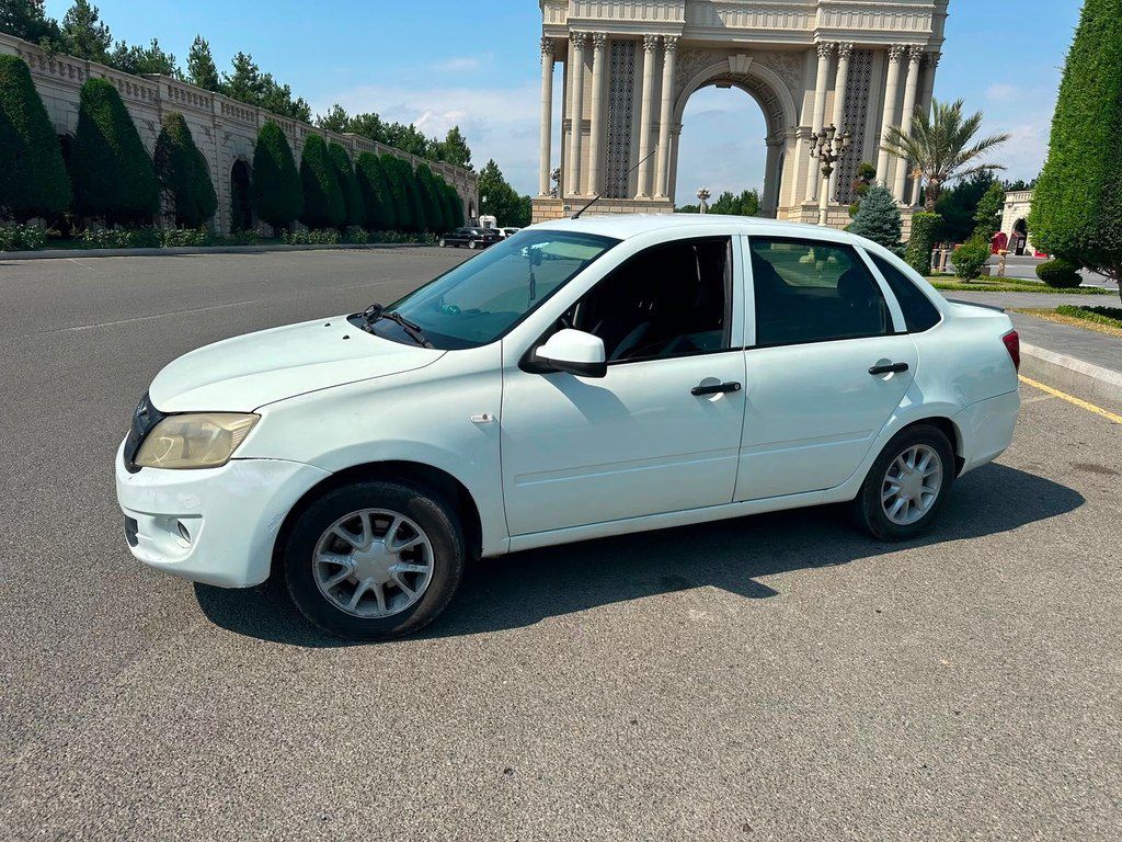 Lada (VAZ) Granta, 1.6 L, 2013 il, 284 563 km — Avtomobillər, Gəncə (5)