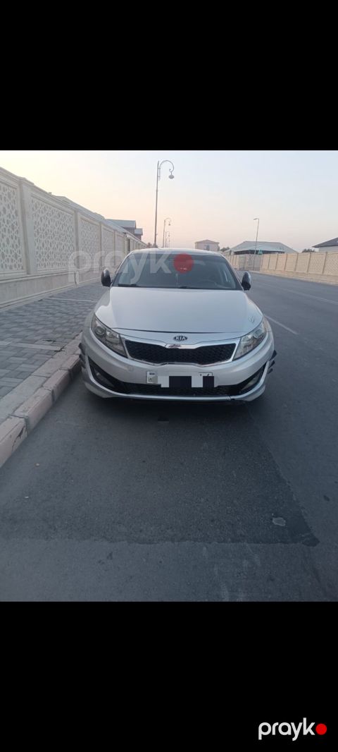 Kia Optima: 2 l 2011 il Sedan