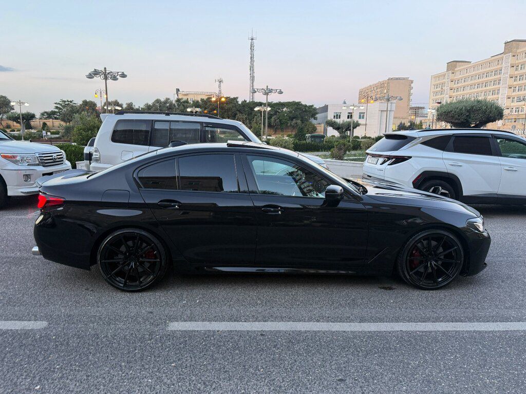 BMW 530, 2.0 L, 2017 il, 180 000 km — Avtomobillər, Bakı (8)