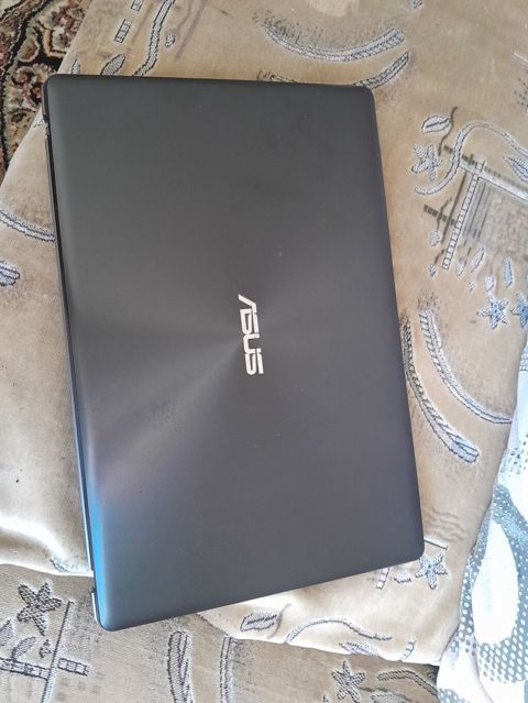 ASUS noutbuk - Marka/model: ASUS (15.6" seriya – klaviaturada tam — Bakı