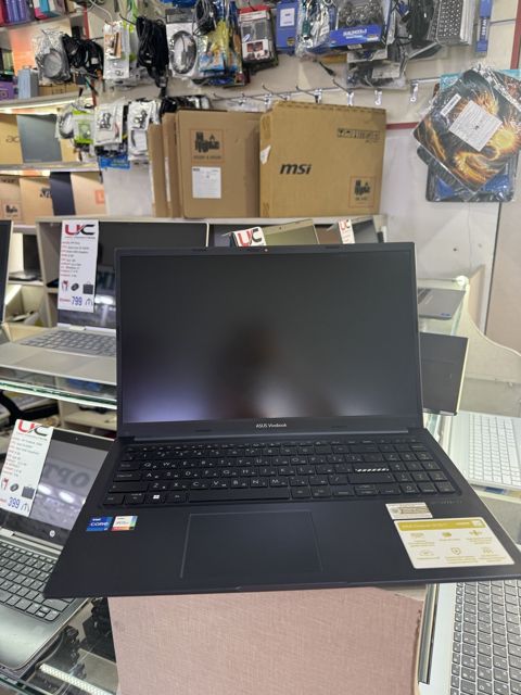 Noutbuk Asus VivoBook — Bakı