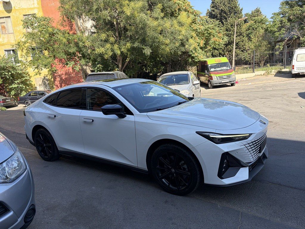 Changan Uni-V iDD, 1.5 L, 18.4 kWh, 2023 il, 95 000 km — Avtomobillər, Bakı (3)