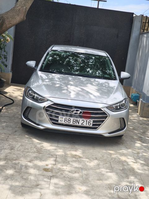 Sürücü xidməti Hyundai Elantra, 2016 il — Bakı