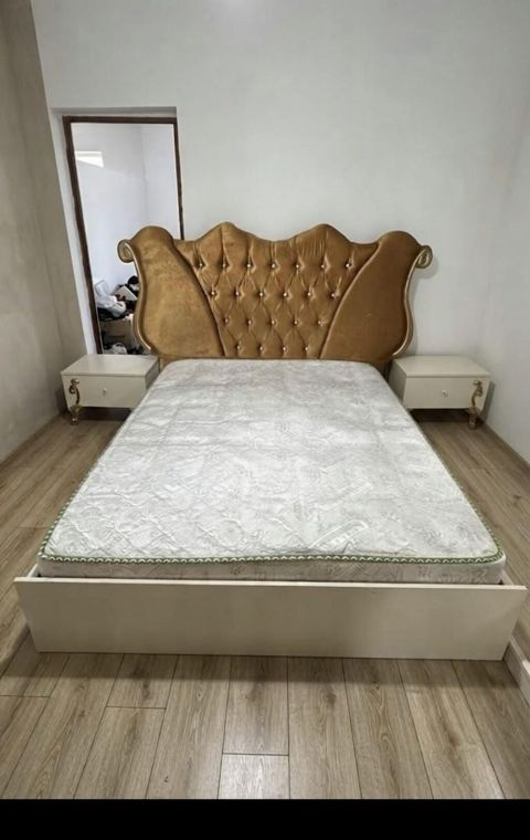 RR Taxt 2 tumbayla 250 manat .Catdirilma odenisle.Unvan Bakixanov — Bakı