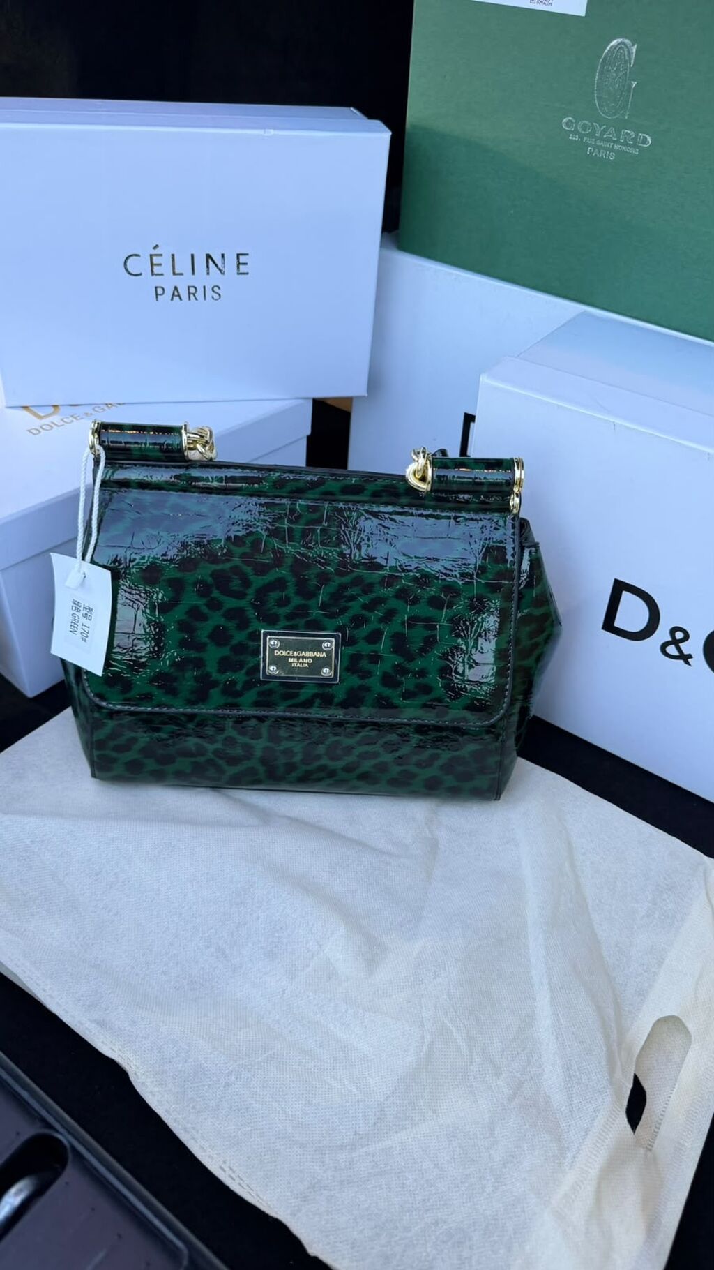 A klass prenium çantalar tezedi. 4 eded qalib. Dolce & Gabbana — Çantalar, Bakı