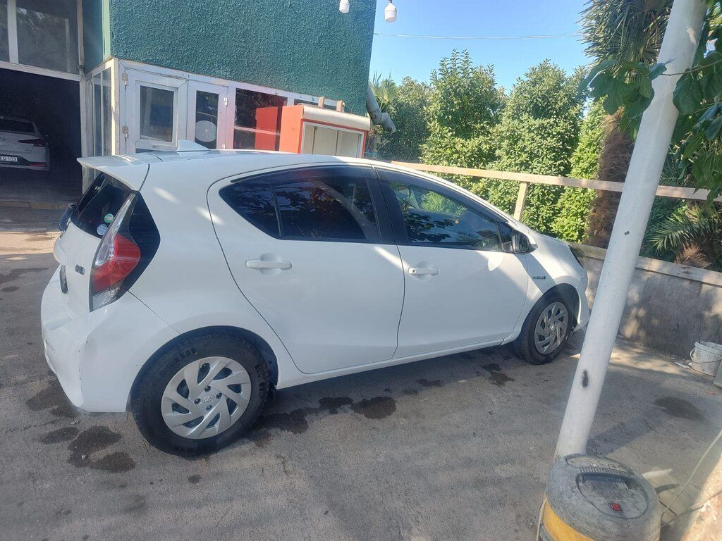 Toyota Aqua, 1.5 L, 0.87 kWh, 2018 il, 155 555 km — Avtomobillər, Bakı (2)
