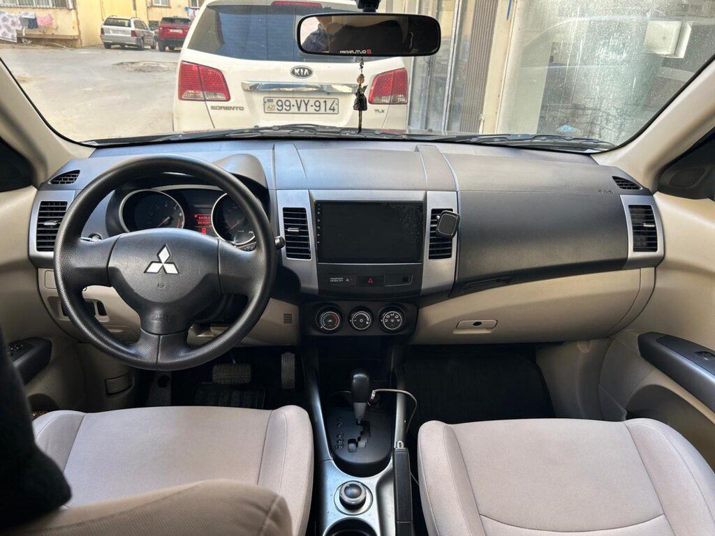 Mitsubishi Outlander, 2.4 L, 2010 il, 221 000 km — Avtomobillər, Bakı (7)