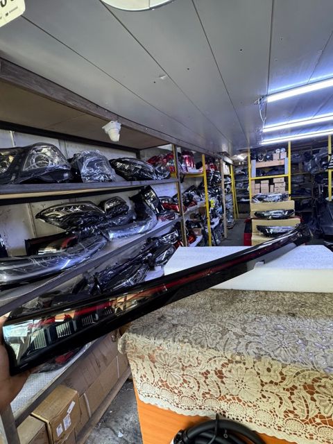 Byd Seal stop işığı — Bakı