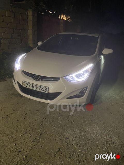 Hyundai Avante: 1.6 l 2013 il Sedan — Masazır