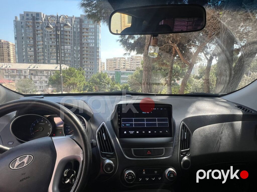Hyundai ix35, qara rəng, benzinli krossover. Xüsusiyyətlər 77-KD-437 — Avto, Bakı (5)