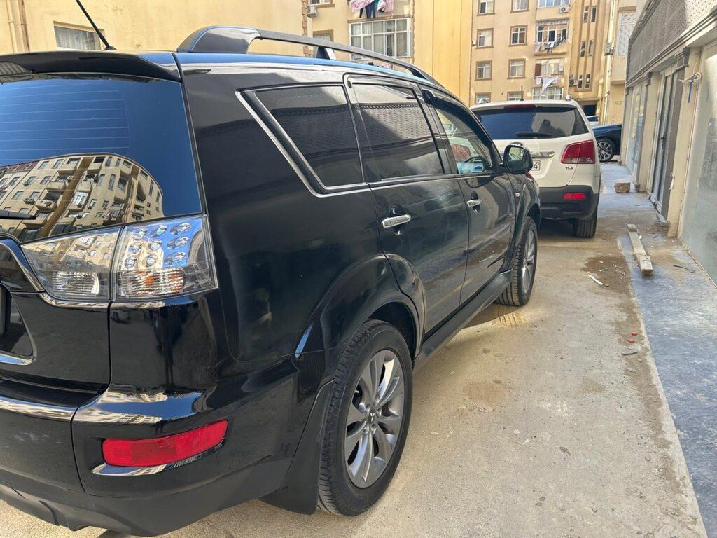 Mitsubishi Outlander, 2.4 L, 2010 il, 221 000 km — Avtomobillər, Bakı (5)