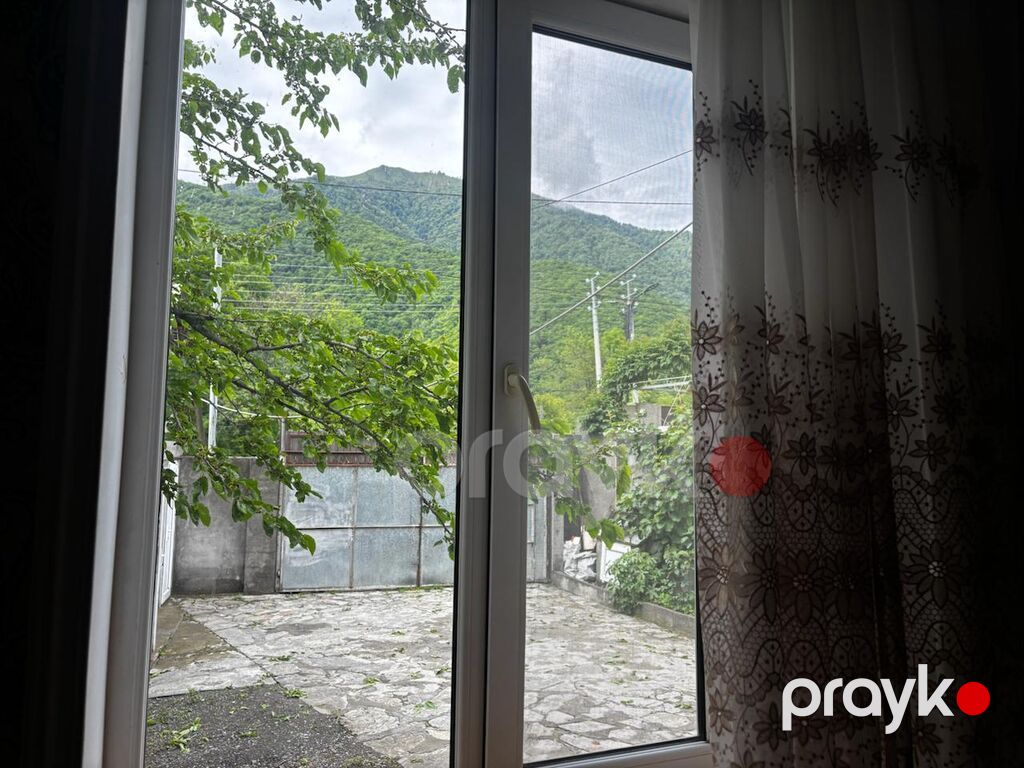 120 kv. m, 4 otaqlı, Kombi, Qaz, İşıq — Daşınmaz əmlak, Qax (8)