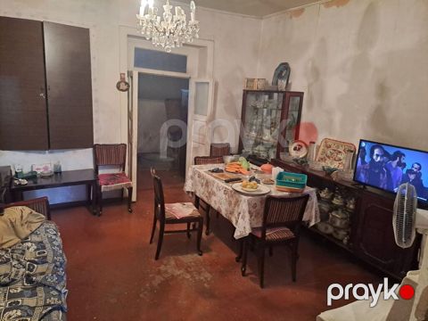 İnşaatçılar metrosundan cəmi 100 metr məsafədə 3 otaqlı həyət evi
