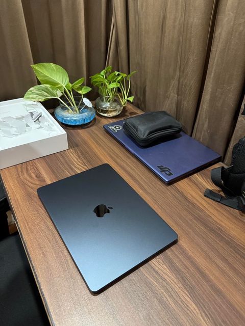 Apple MacBook Air 13 M3 — Bakı