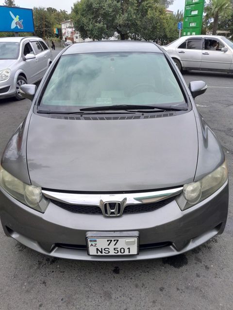 Honda Civic, 1.3 L, 0.9 kWh, 2008 il, 418 000 km — Qax