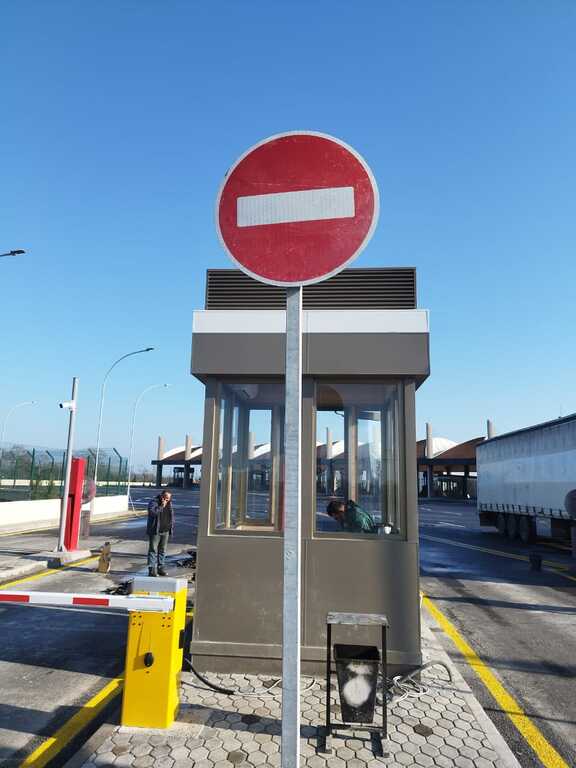 Yol nişanları — Təhlükəsizlik sistemləri, Bakı (2)