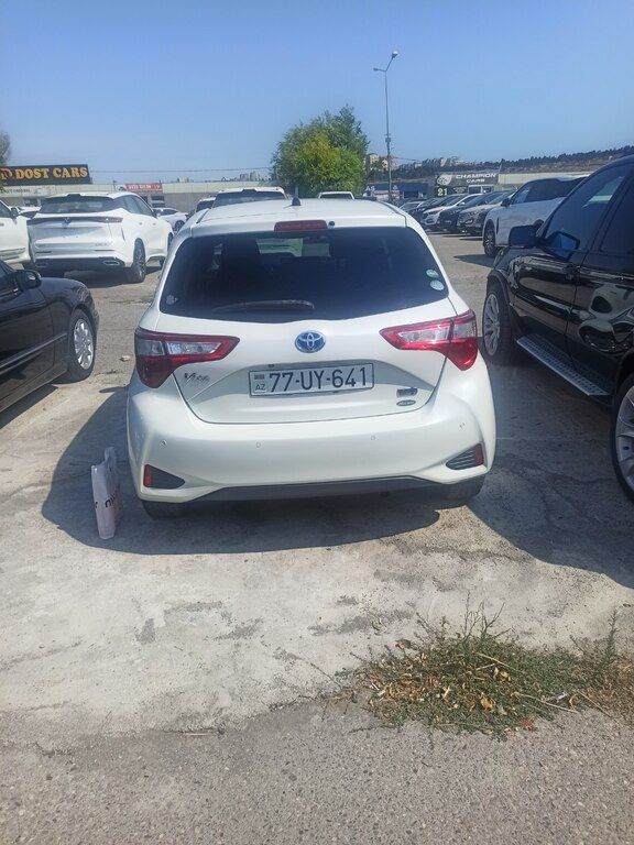 Toyota Vitz, 1.5 L, 0.9 kWh, 2019 il, 105 000 km — Avtomobillər, Bakı (9)