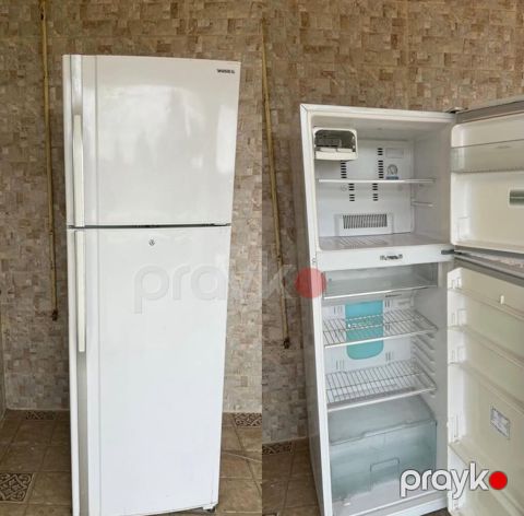 İşlənmiş 2 qapılı Toshiba Soyuducu Satılır, rəng - Ağ, Dolab içi