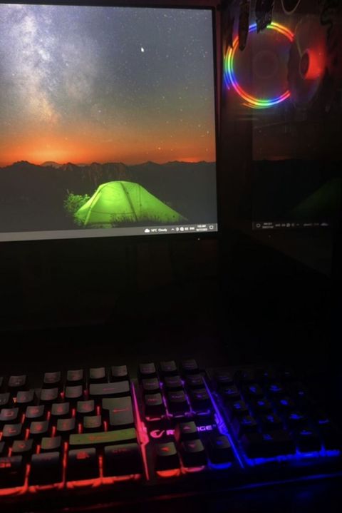 Gaming stolüstü kompüter – RGB işıqlanma ilə Monitor: Dell S2419H — Bakı