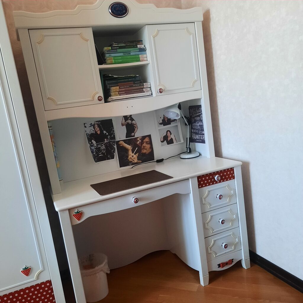 Uşaq/yeni yetmə otağı üçün mebel dəsti Dəst ağ rəngdə, qırmızı — Mebel, Bakı (4)