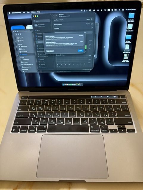2022 Macbook Pro M2 8/256 82% pil, true tone ve s her sey islek — Bakı