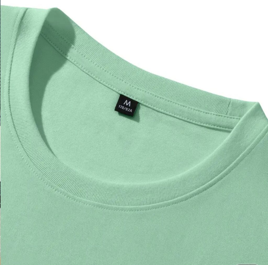 Müasir dizaynlı kişi T‑shirt - Rəng: açıq nane-yaşıl - Model — Şəxsi əşyalar, Bakı (2)
