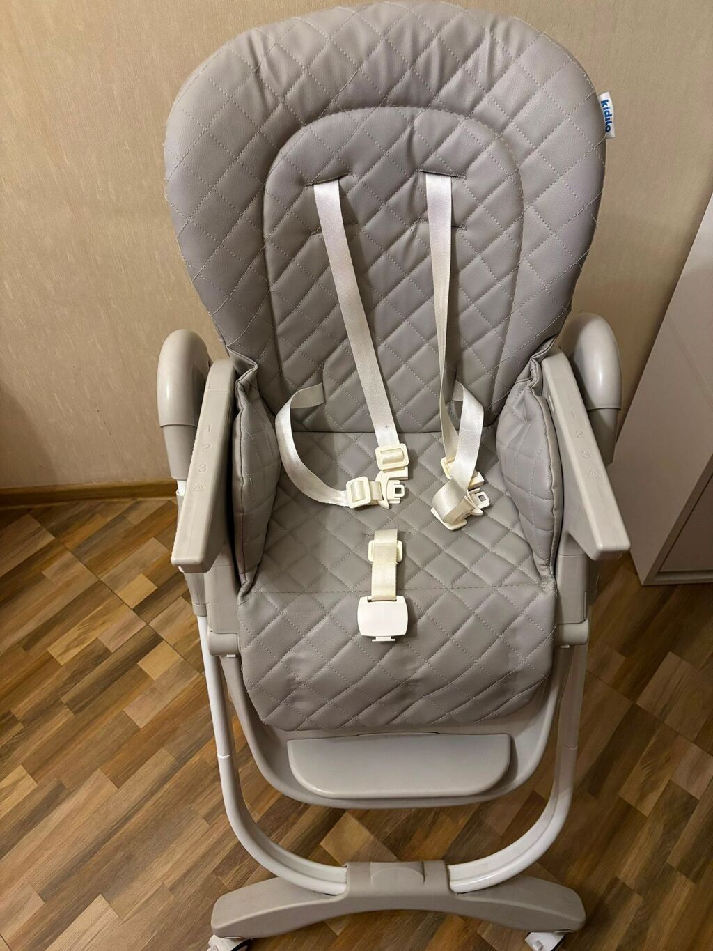 Yemek stolu 75 azn satilir prablemi yo du tammuwlek — Mallar, Mehdiabad (2)