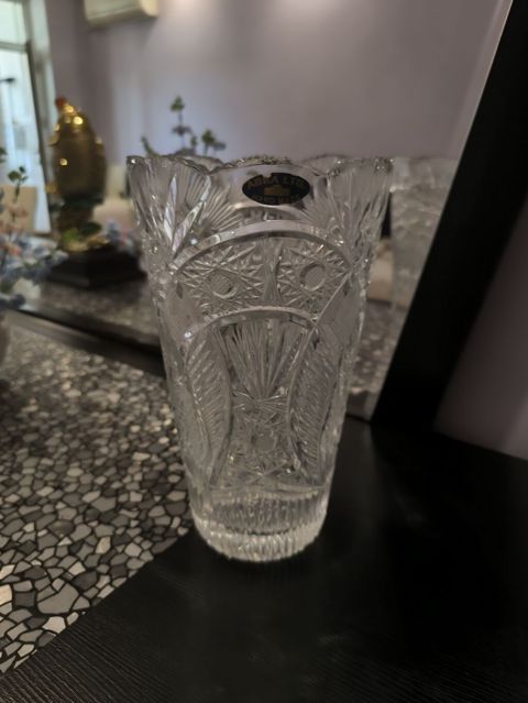 Bir vaza, Xrustal — Bakı