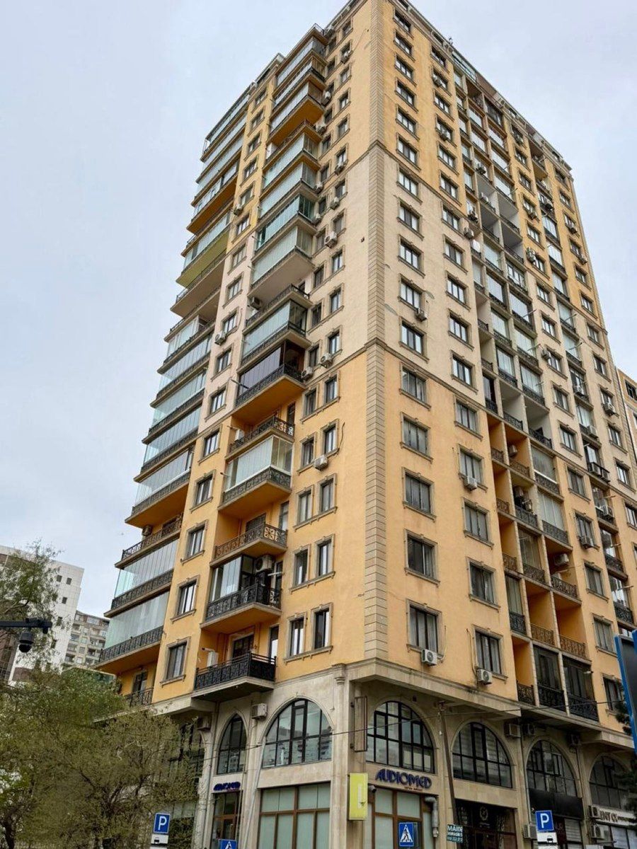 4-otaqlı yeni tikili, Həsən Əliyev küç., 190 m² — Mənzil, Bakı