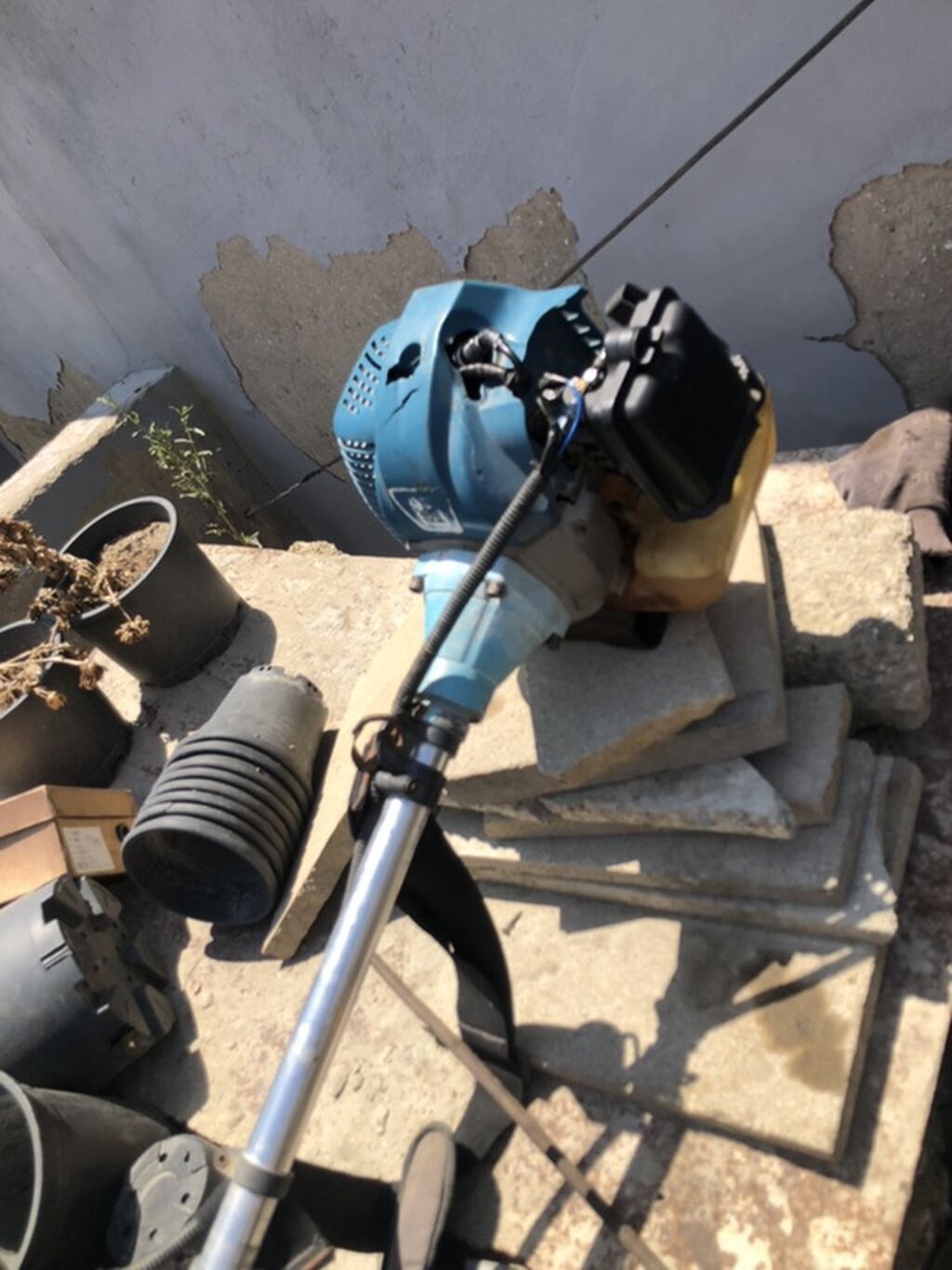 Benzinlə işləyən otbiçən/trimmer - Güclü benzin mühərriki, arxaya — Mallar, Digah (3)