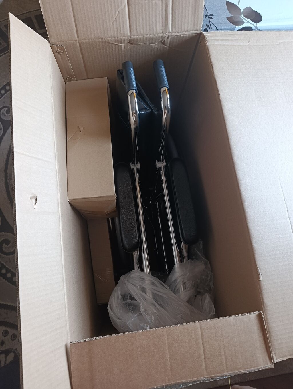 Tualet funksiyalı əlil arabası (Commode Wheelchair). Pasiyentlərin — Mallar, Digah (3)