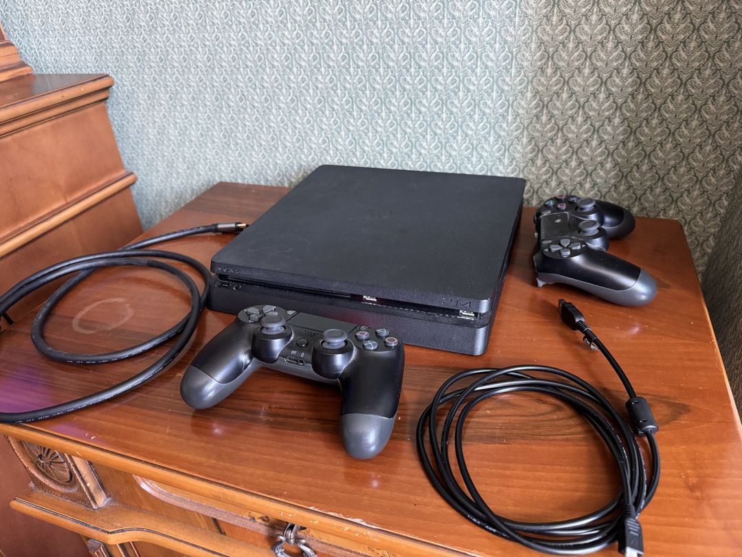 PlayStation 4 Slim konsol paketi + oyunlar — Elektronika, Bakı (2)