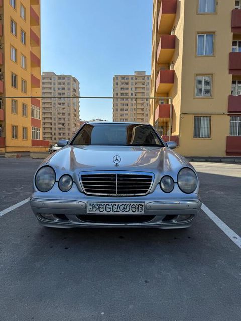 Mercedes E 240, 2.4 L, 2001 il, 290 000 km — Bakı