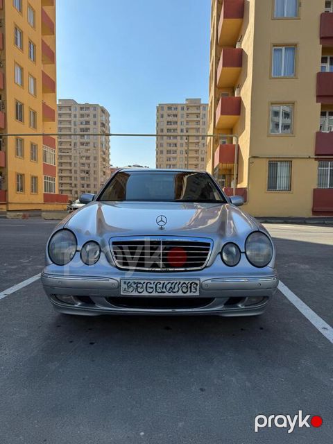 Mercedes E 240, 2.4 L, 2001 il, 290 000 km — Bakı