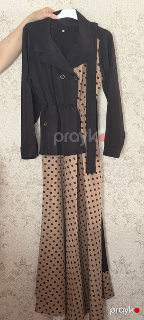 İki ədəd uzun don 1) Qara-bej kombinasiyalı don: - Üstdə jaket
