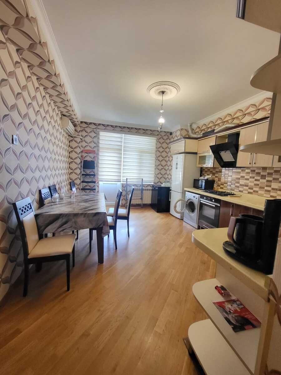3-otaqlı yeni tikili kirayə verilir, Xalqlar m., 150 m² — Mənzil, Bakı (10)