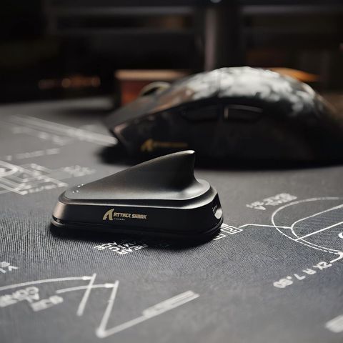 Attack Shark X11 Ultra Karbon Gaming Siçanı - Karbon lif kompozit — Bakı